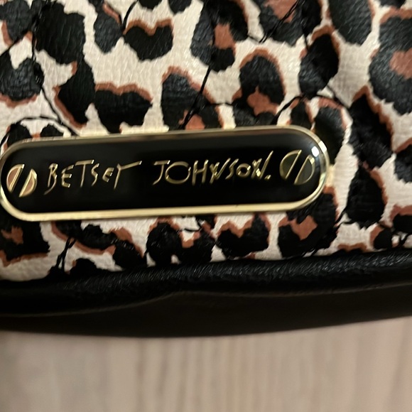 Betsy Johnson purse, this is super cute . Just love it. - Picture 7 of 13